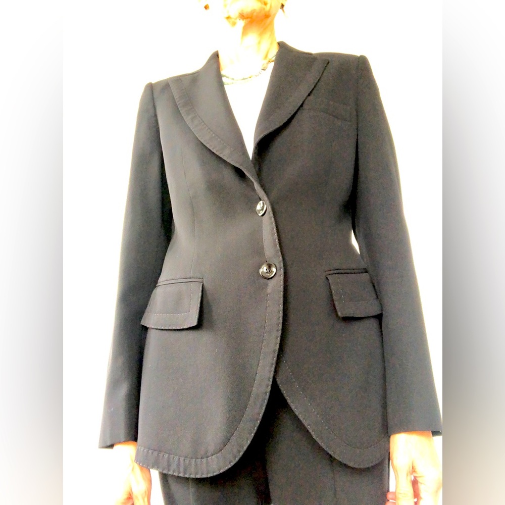 Valentino Roma VTG black wool jacket, 2 buttons, decorative stitching, 2 pockets